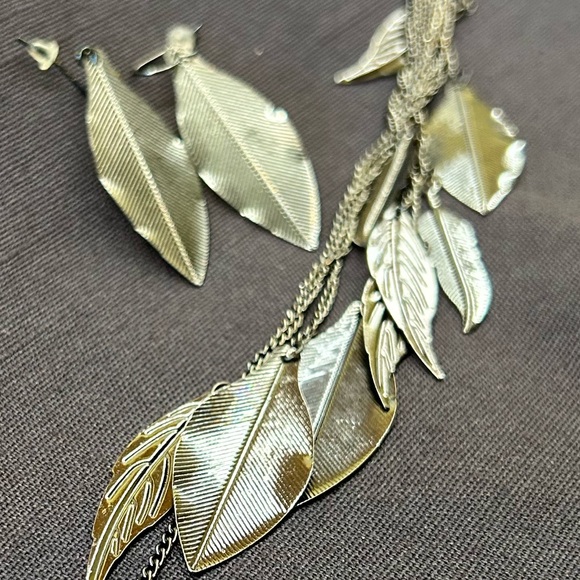Drop Necklace & Earrings Set - Leaf Design - Gunmetal - Picture 3 of 14